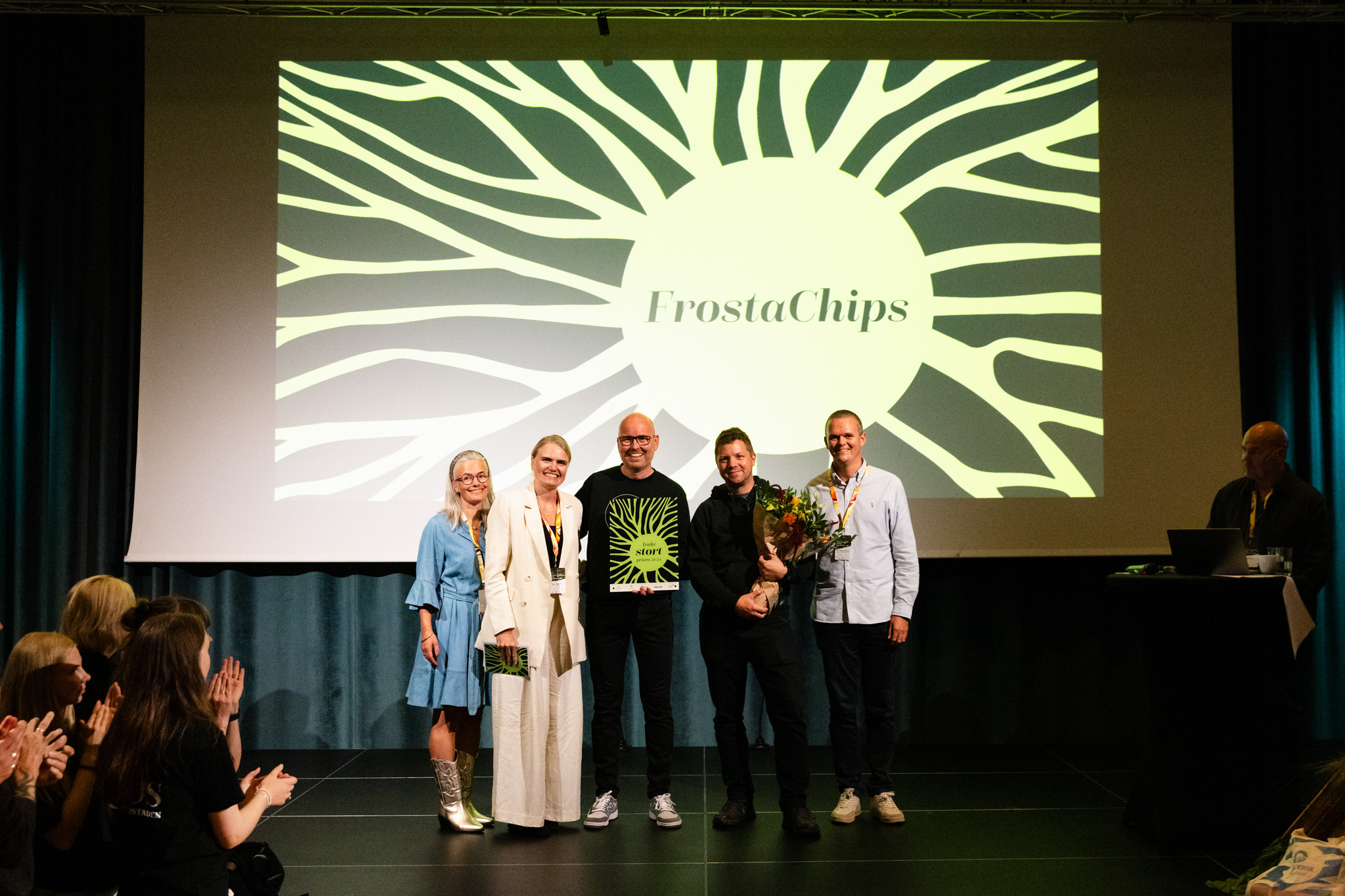 53893643624 26Ad164a9e K